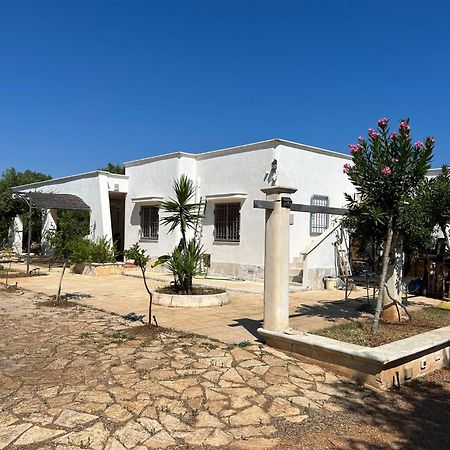 Sol Invictus Est Villa Serranova Buitenkant foto