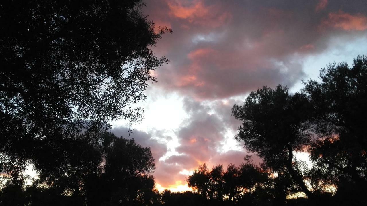 Sol Invictus Est Villa Serranova Buitenkant foto